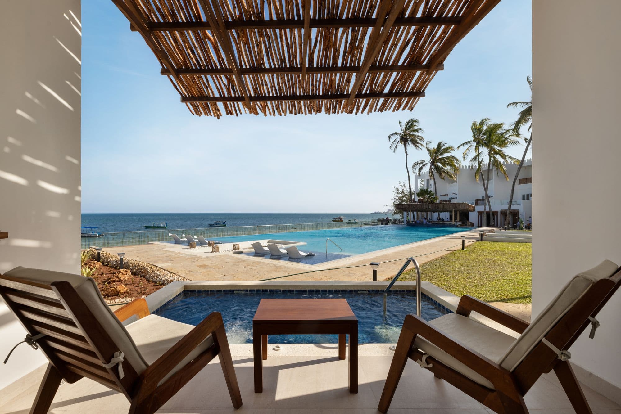 Ocean Front Room With Plunge Pool