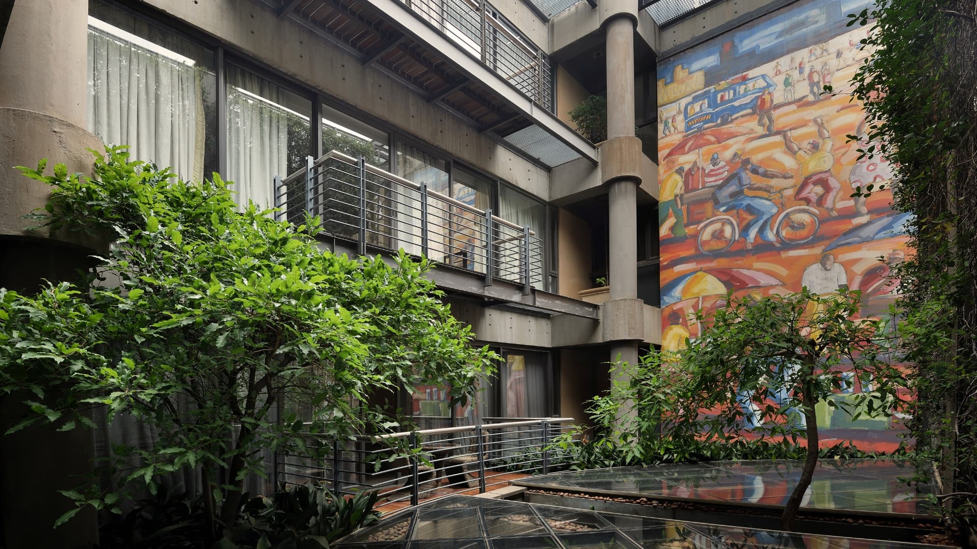 Raphael Penthouse Suites